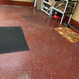 Old-epoxy-garage-floor-coating-2-Summers-St-Livonia-MI