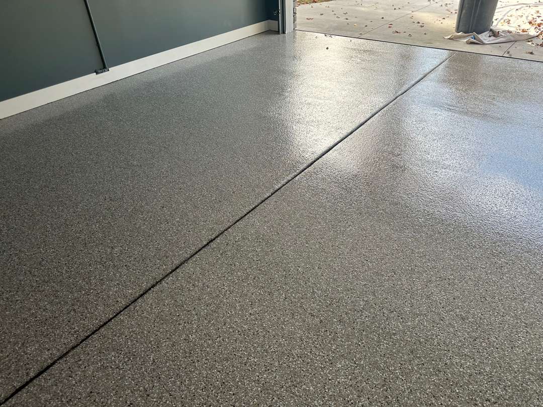 New-polyaspartic-garage-floor-coating – 15 – Sterritt Street Utica Michigan